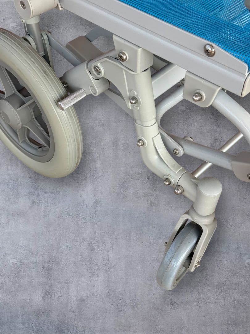 【未使用】ウチヱ シャワースカールＤ メッシュ ＳＷ6300SAL 入浴用車椅子