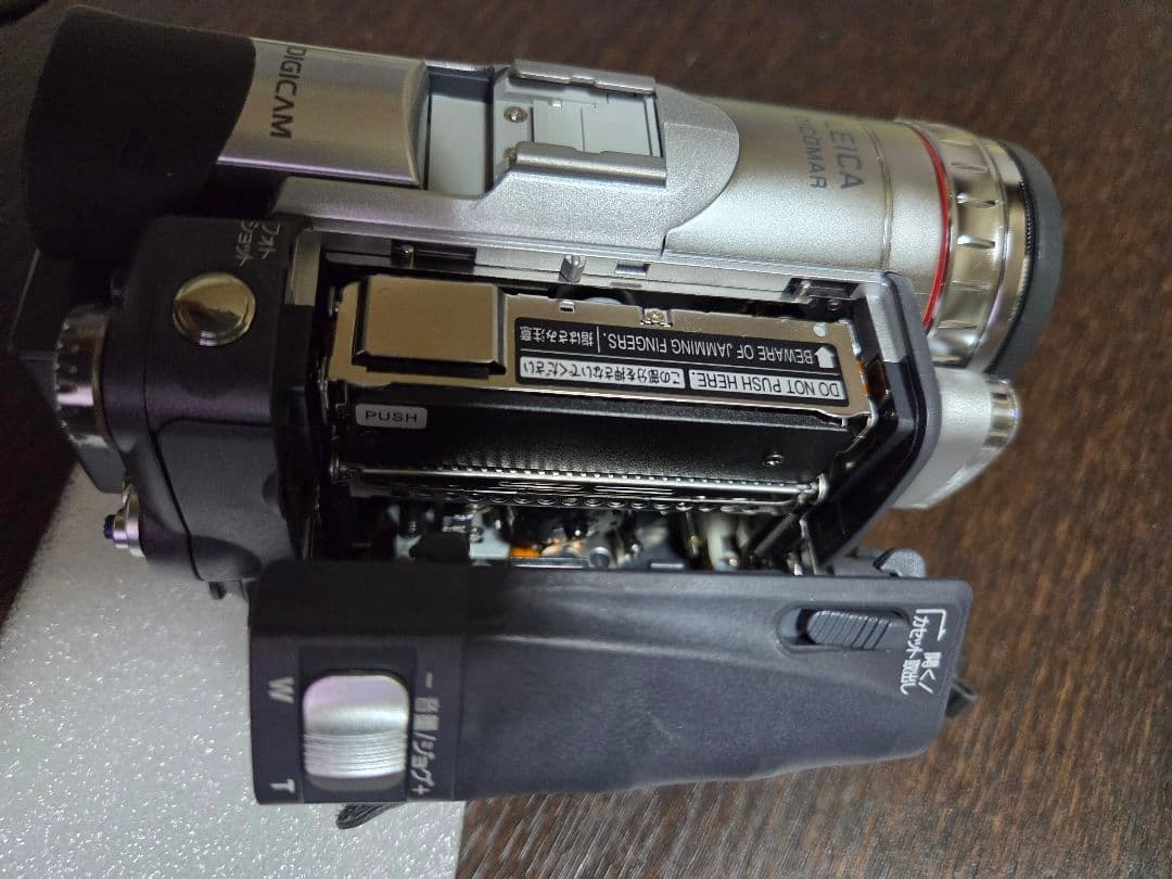 Panasonicデジタルビデオカメラ　 NV-GS200K-S 付属品有り
