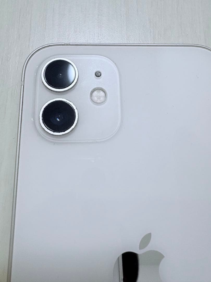 【くらもち】iPhone 12128GB ホワイ ト箱・ケース2個