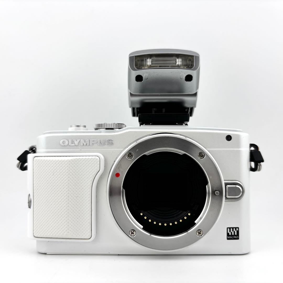 【完動品】OLYMPUS PEN Lite E-PL6 ボディ動作確認済み