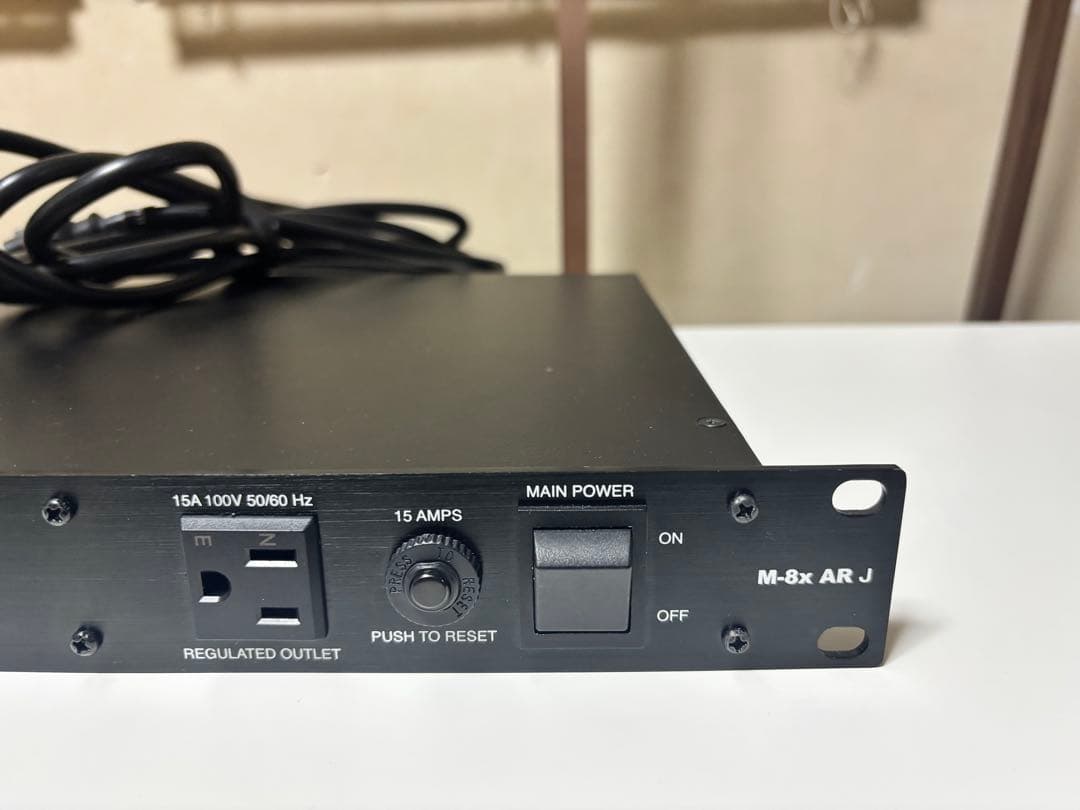 FURMAN M-8X AR J （日本国内仕様）100V安定化電源