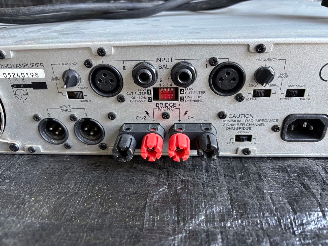 V3000 plus パワーアンプ American Audio 1