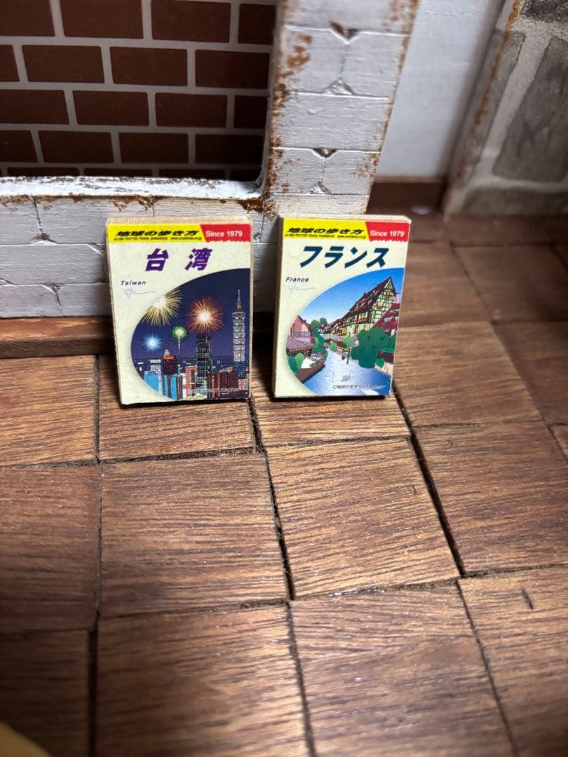 ハンドメイド　ミニチュアハウス　手作り　カフェ風模型　人形用背景　ラスト１点品