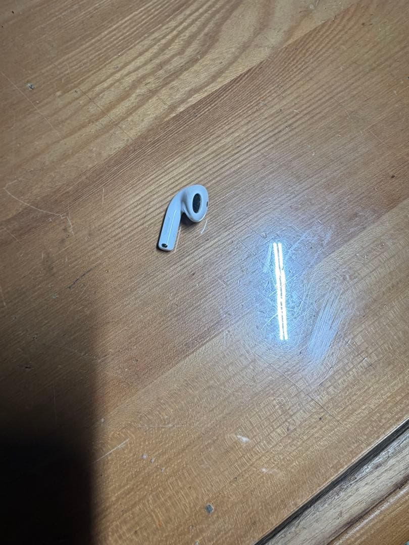 AirPods4右耳 アクティブノイズギャンセリング
