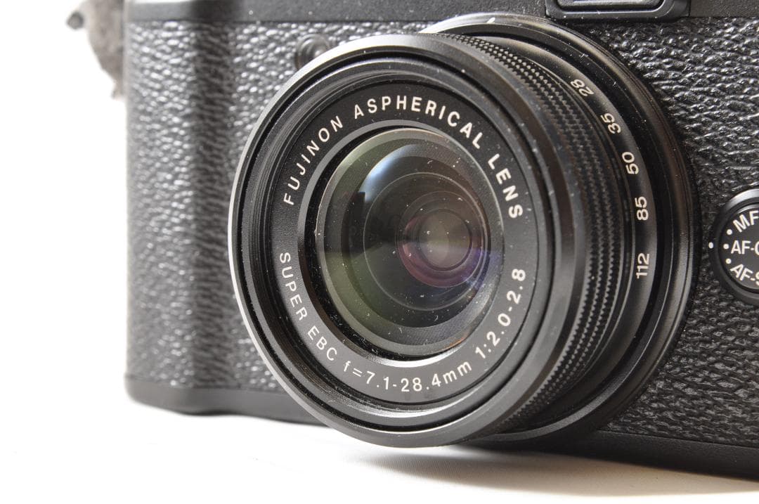■ 美品 ■ フジフィルム　FUJIFILM FINEPIX X10