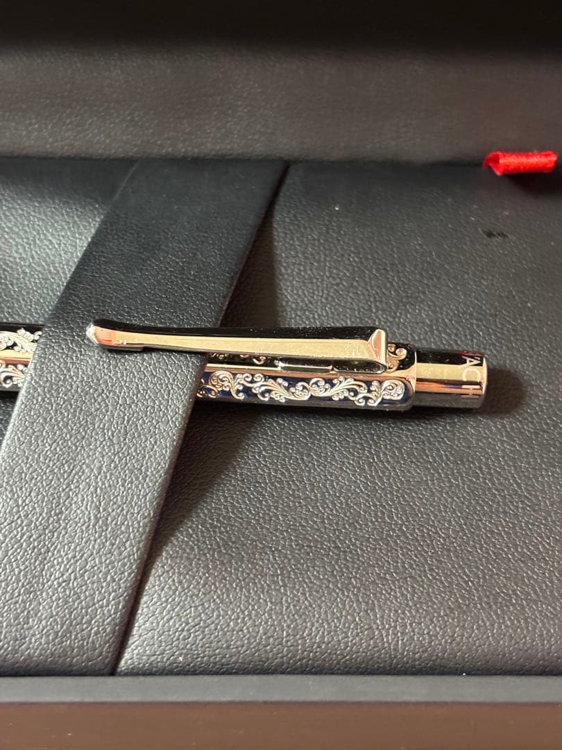 【専用】CARAN D'ACHE Geneve ボールペン　ビクトリアン