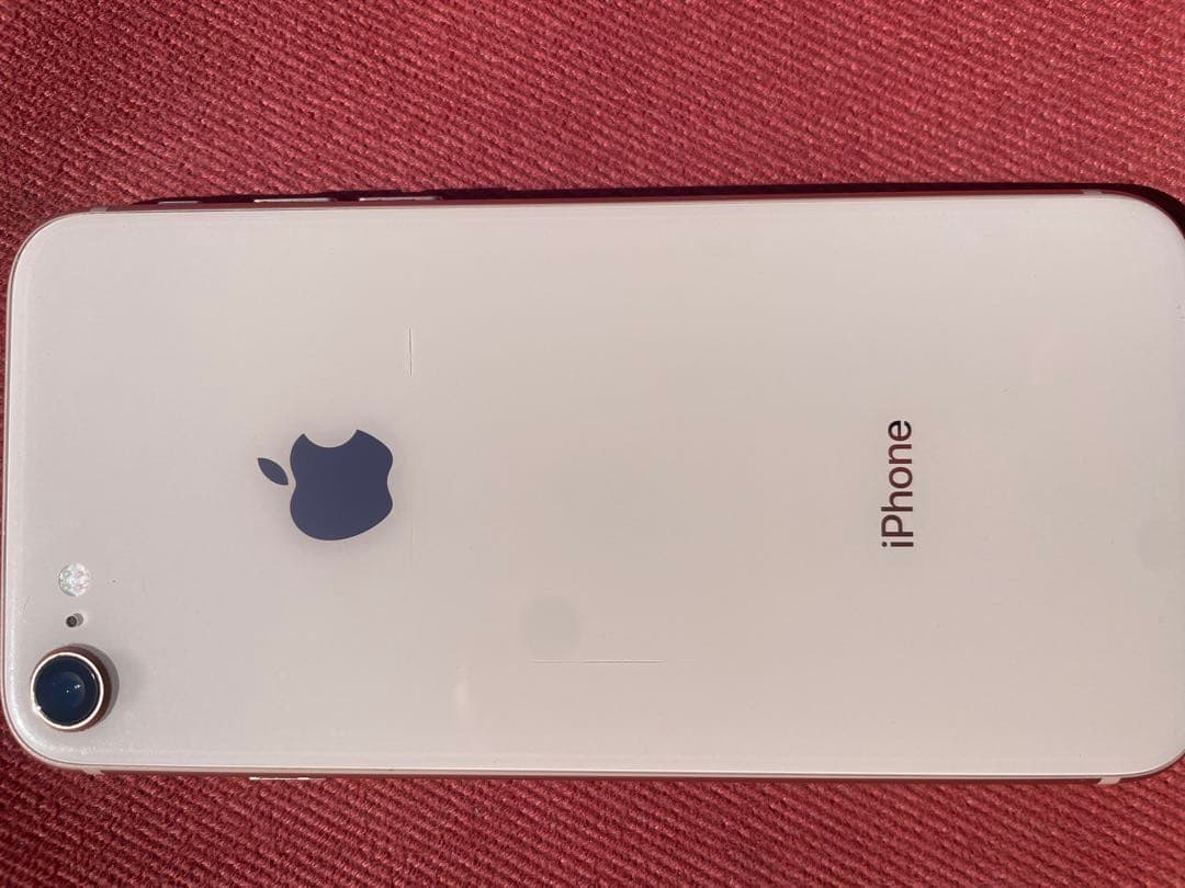 Apple iPhone 8 silver 本体　美品