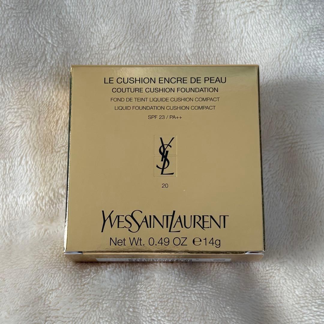 Yves Saint Laurenアンクル ド ポー ルクッションN 20