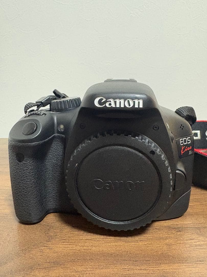 Canon EOS Kiss X4 デジタル一眼レフカメラ