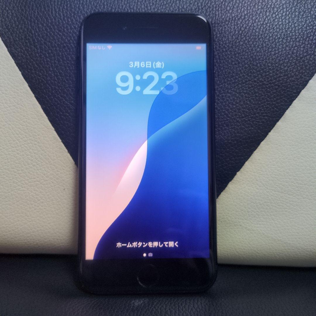 109 画面美品 iPhone　se3 第3世代　64gb SIMフリー 黒