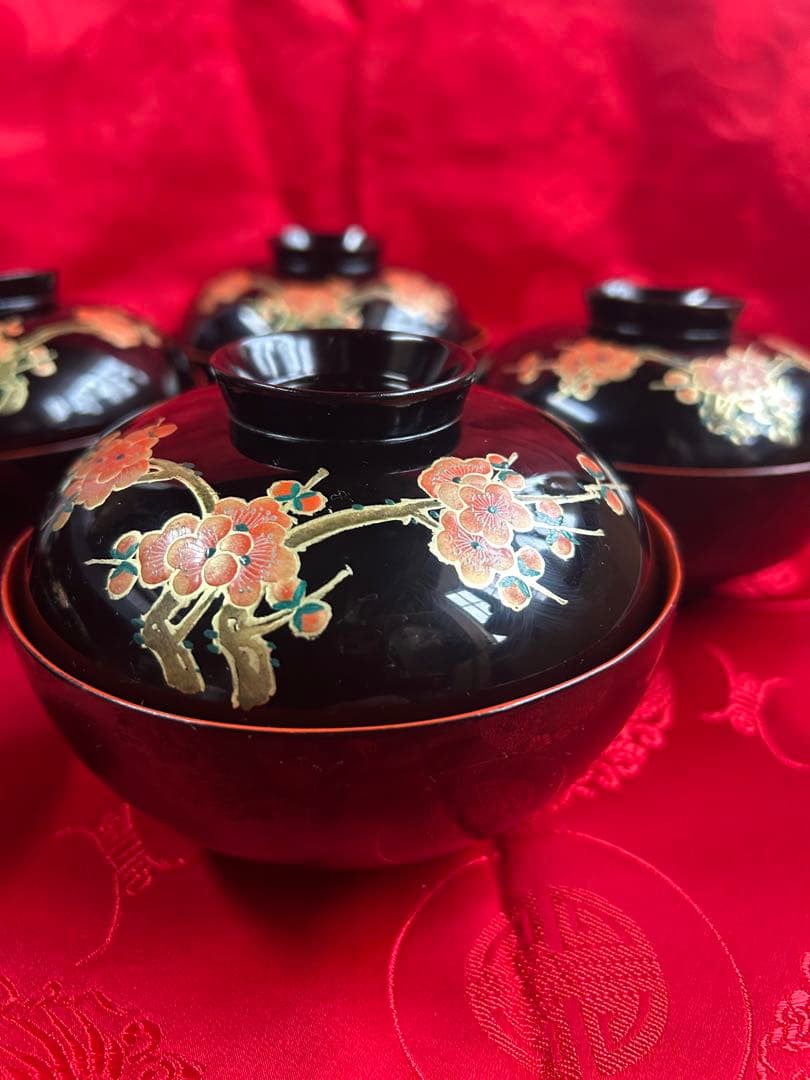 【未使用】内朱 枝梅 吸物椀 お椀 蒔絵 汁椀 金泥 手描き 蓋付き 漆器