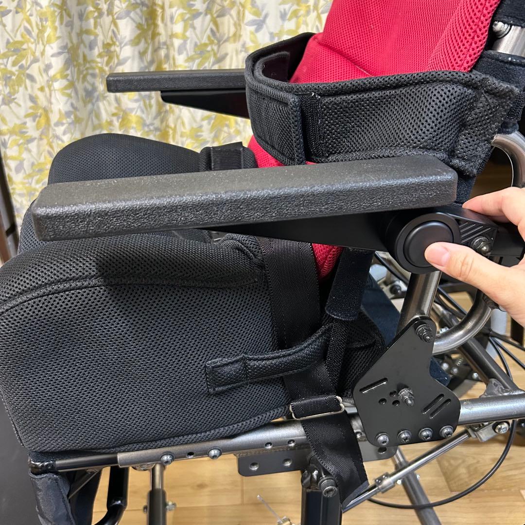 モジュラー式 座位保持装着　車椅子　MOSAIC ティルト付　屋外　障害児バギー