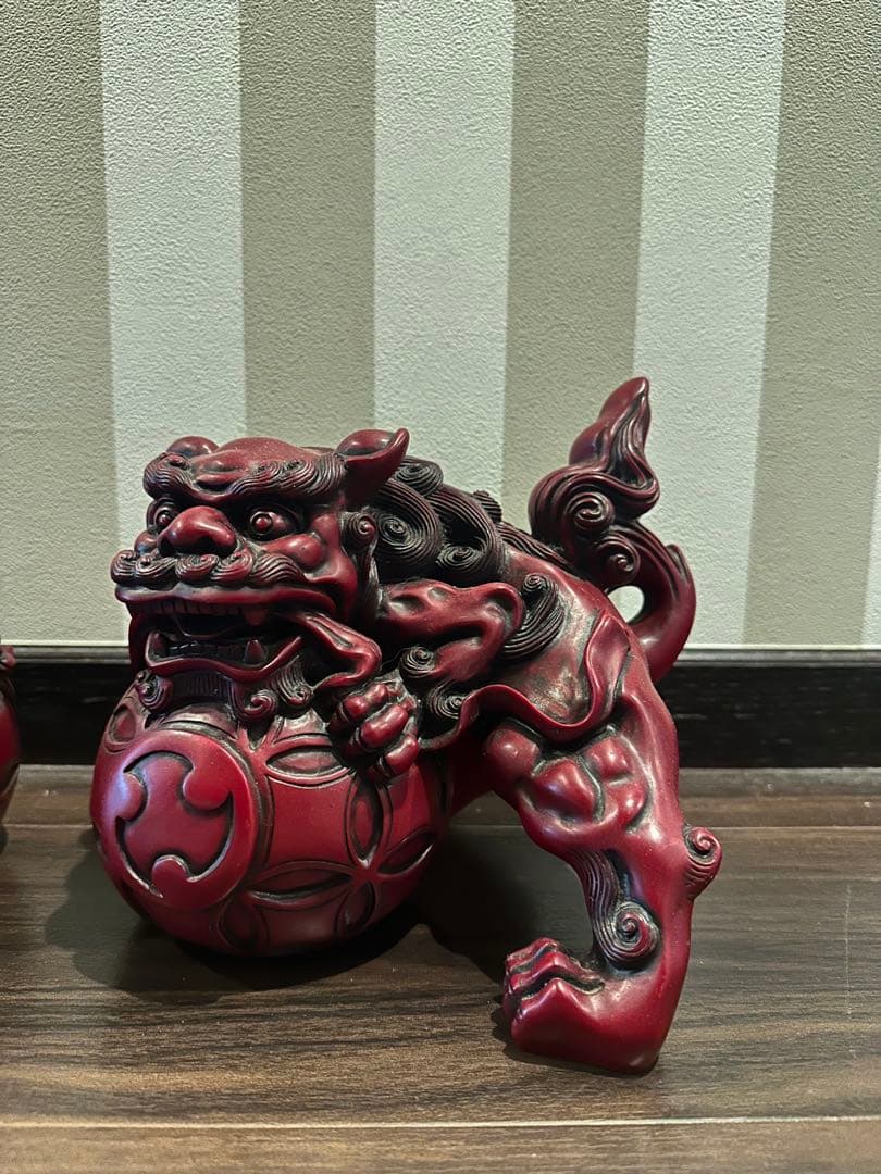 玉乗　獅子　置物　シーサー置物　玄関　縁起物　厄除け