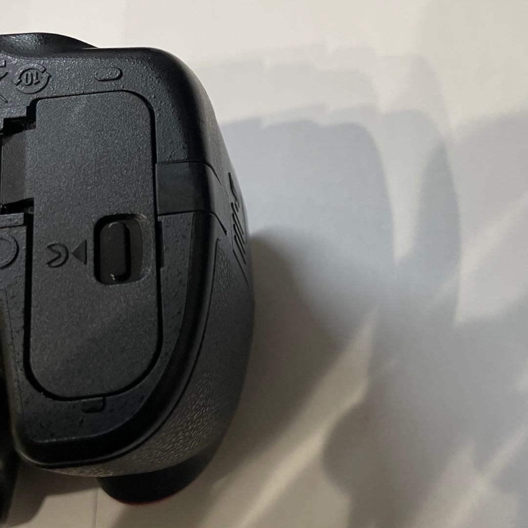 ほぼ新品未使用！Nikon D5300 付属品込　Wi-Fi搭載