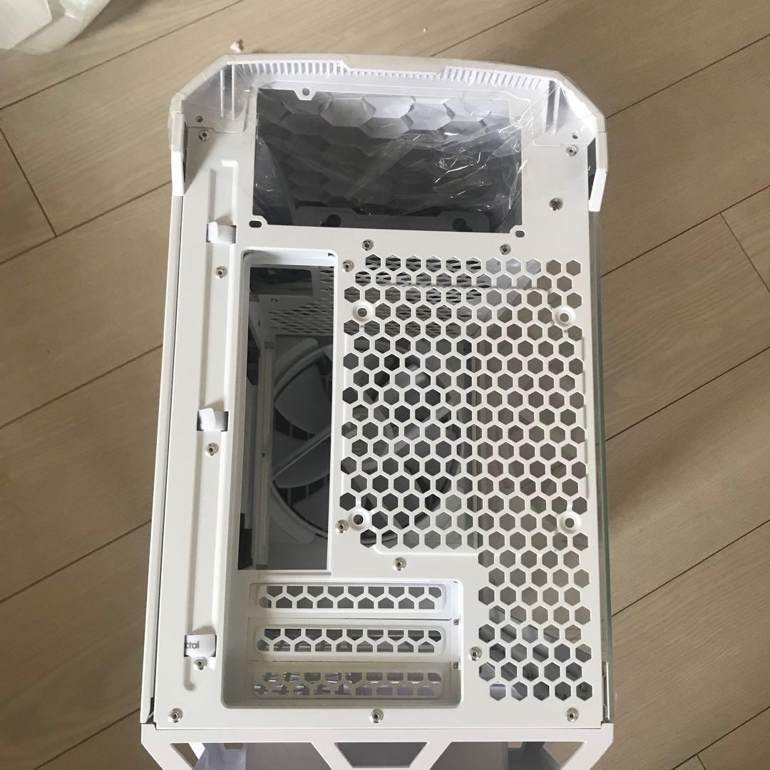 Fractal Design Torrent Nano PCケース？　未使用