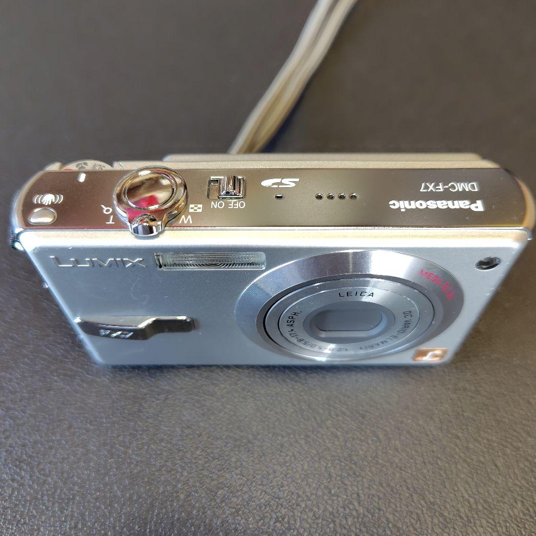 Panasonic デジタルカメラLumix DMC-FX7 シルバー