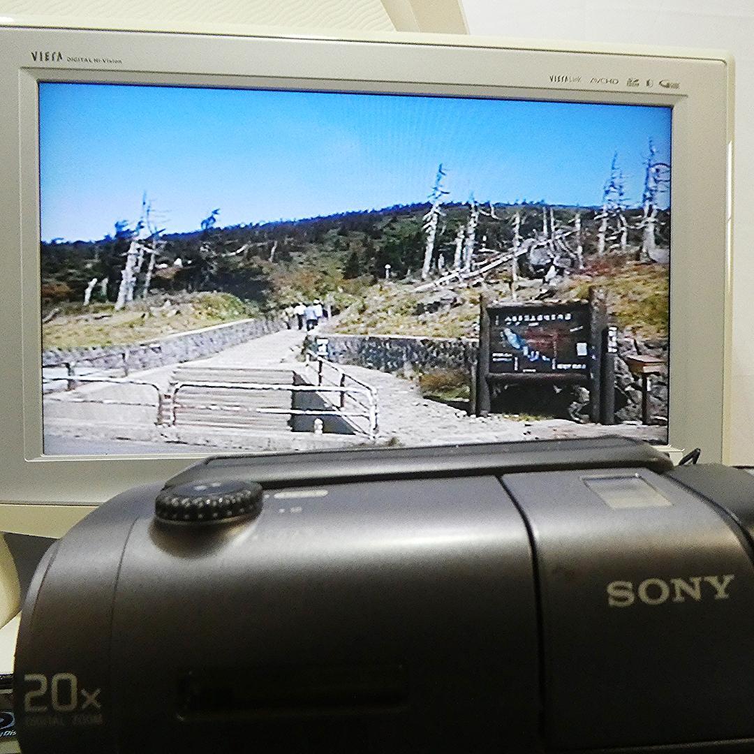 ソニーCCD-TR11【動作良好】VideoHi8 ビデオカメラ　ダビングに最適