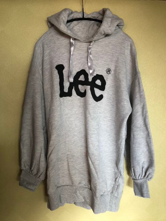 Lee パーカー ライトグレー　フリーサイズ　トレーナー