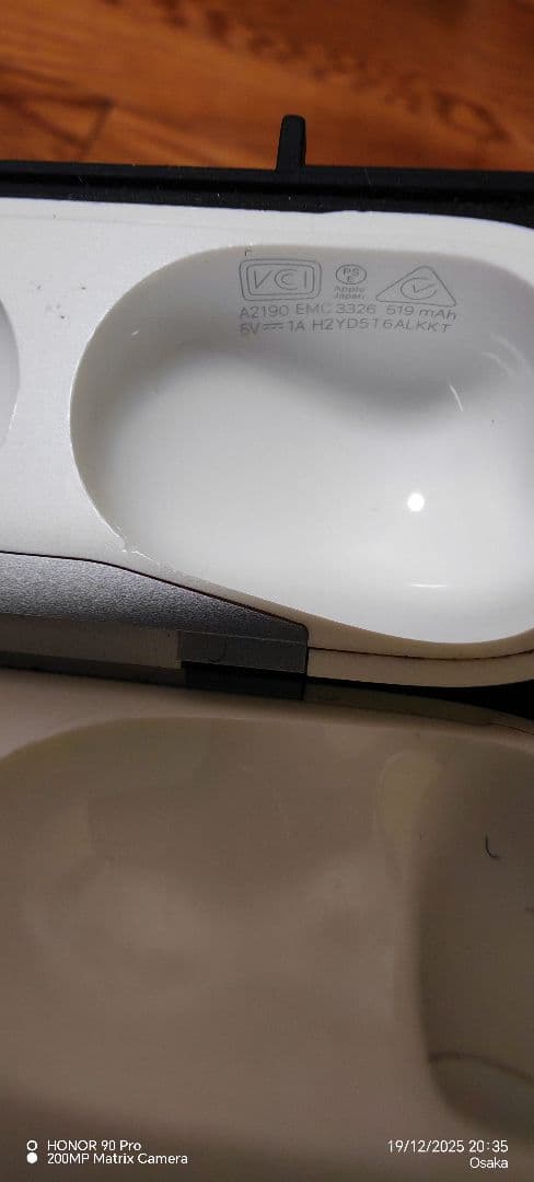 AirPods Pro 完璧に動作します。