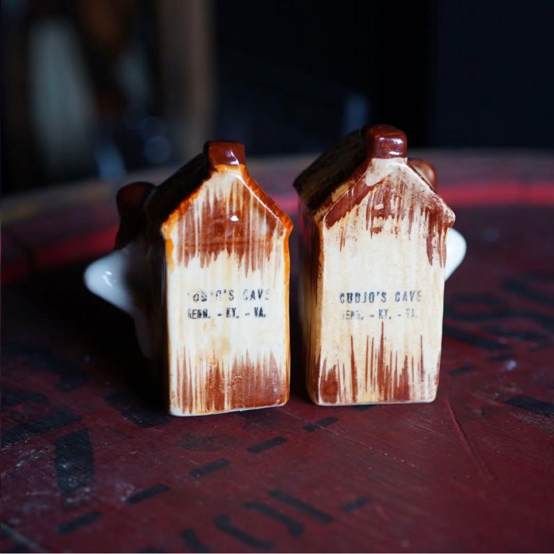 1950's陶器製小屋型塩胡椒入れ　ソルト＆ペッパー ネイキッド