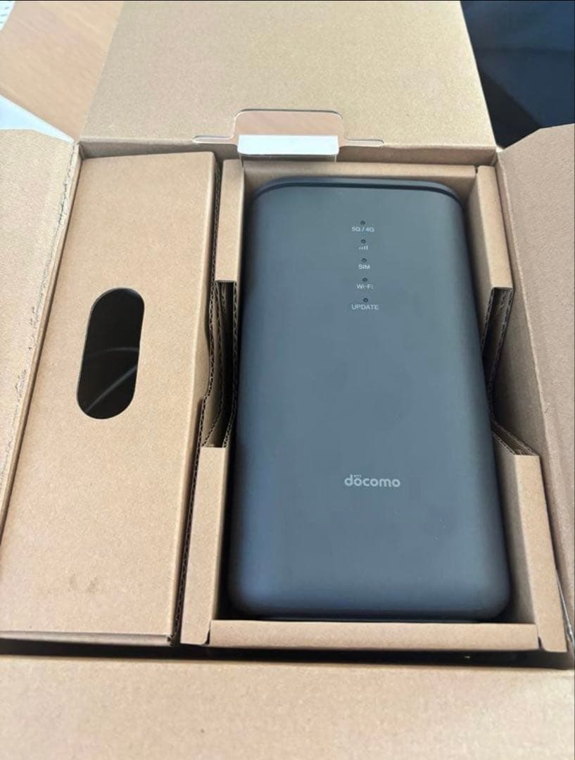 【美品】NTT docomo 5g HR02ダークグレー