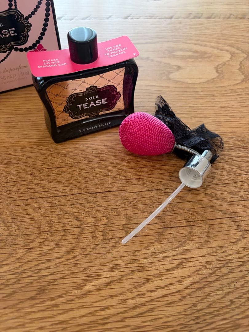 希少　未使用　ヴィクトリアズシークレット NOIR TEASE 香水 50ml