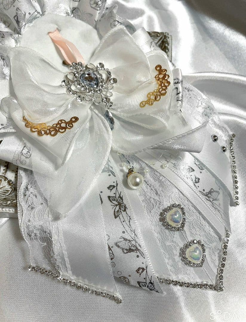 SALE❦ふわふわうさ耳痛ゴージャスロゼット❦蝶々グログラン白×紫×水色