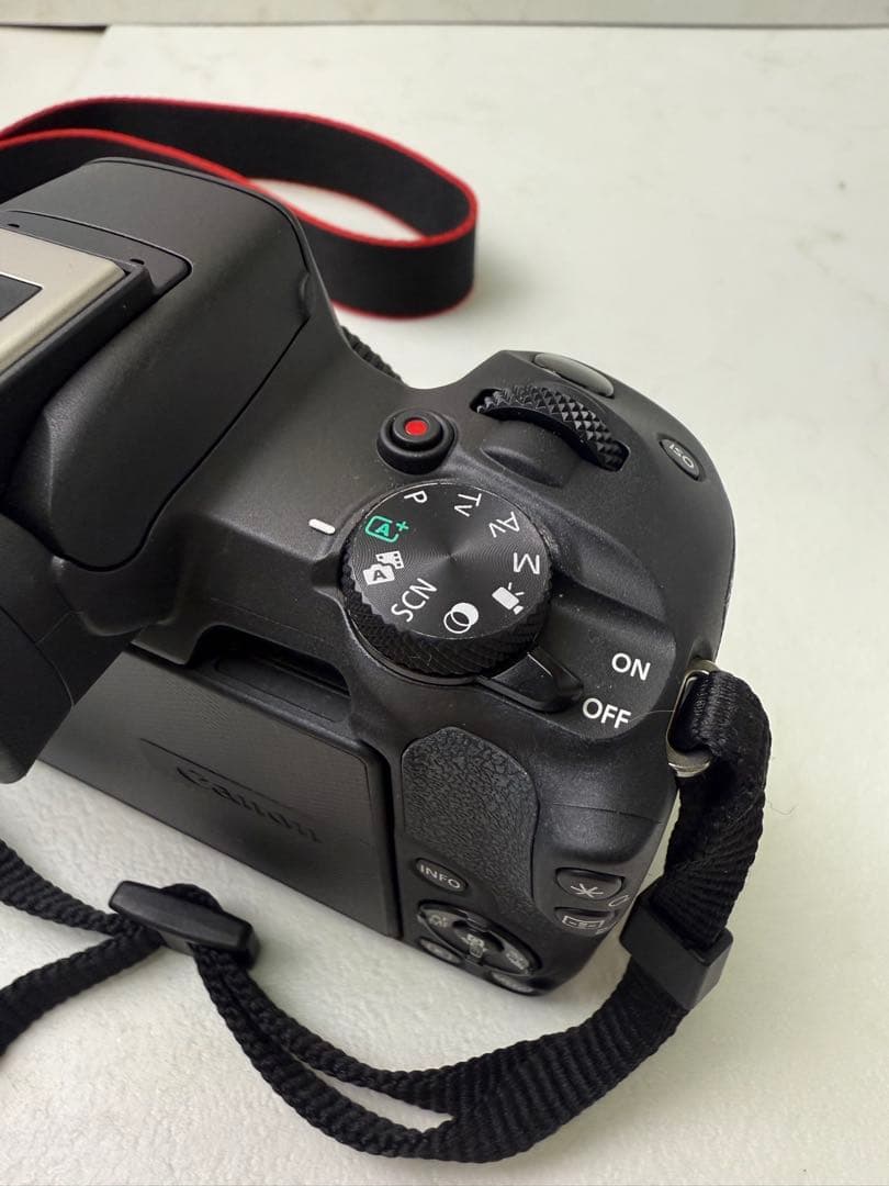 美品　Canon EOS R50 ダブルズームキット ブラック　動作確認初期化済