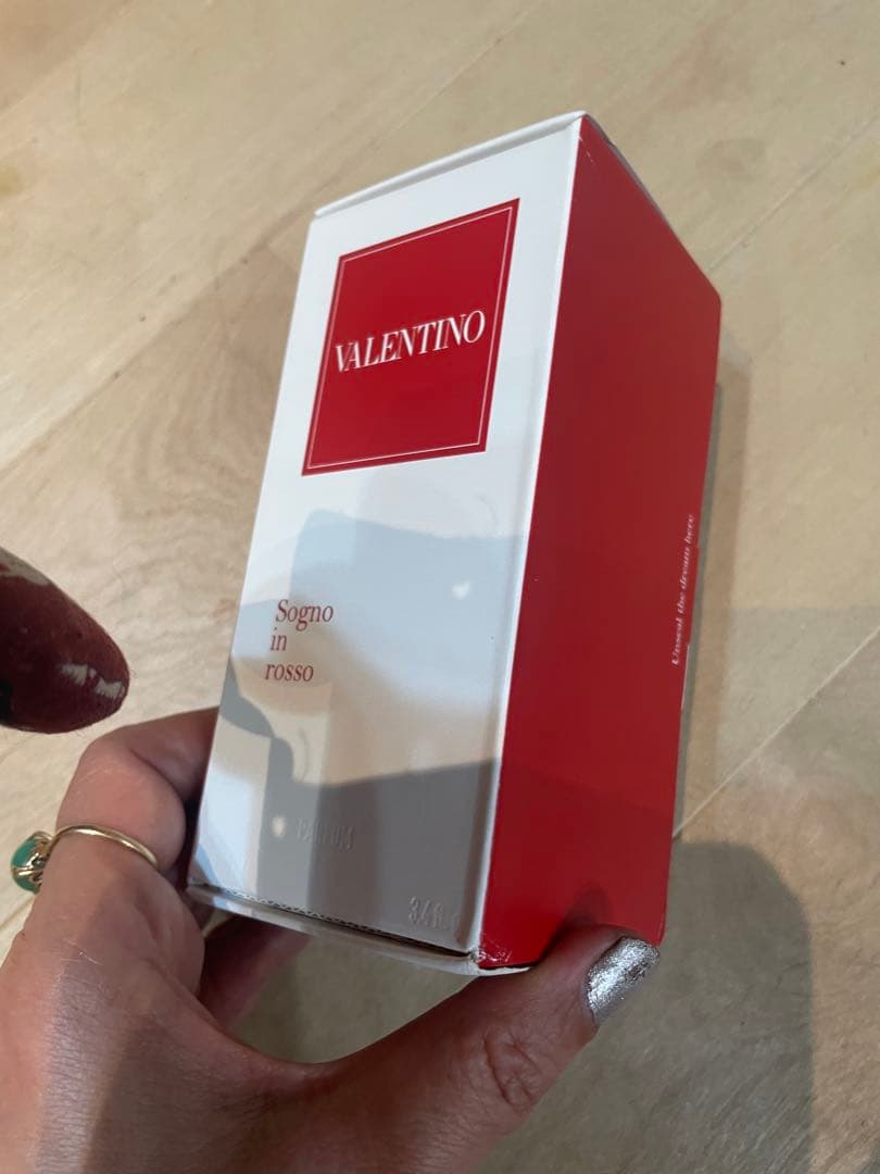 VALENTINO Sogno in rosso 香水