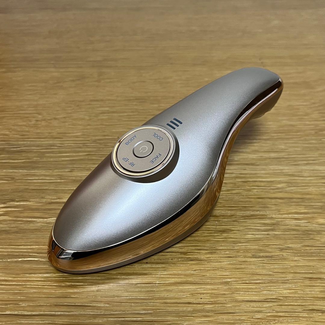 ME LA BOUM Eclat ミーラボン エクラ　美顔器　全身使えてお得