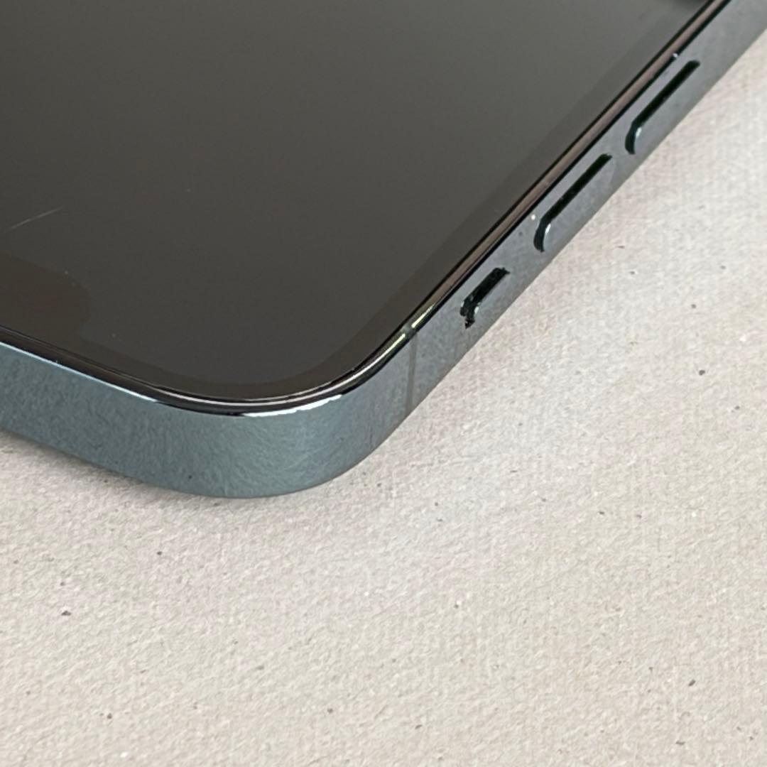 iPhone 12 pro 128GB バッテリー81%