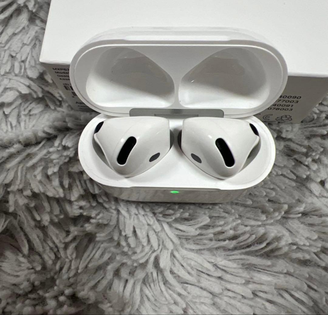 【明日発送可】AirPods 4 本体 ホワイト ノイズキャンセリング 無し