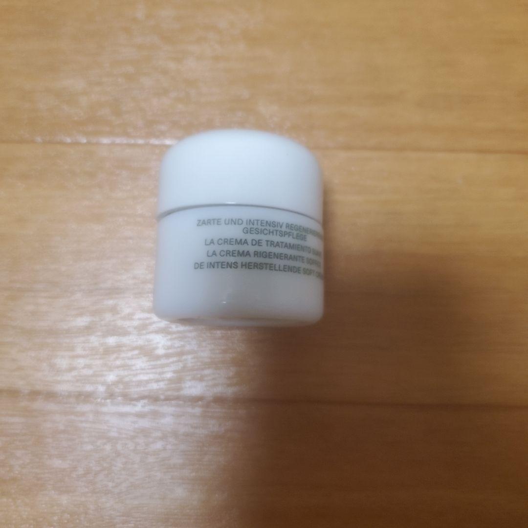 フェイスクリーム LA MER THE MOISTURIZING SOFT CREAM