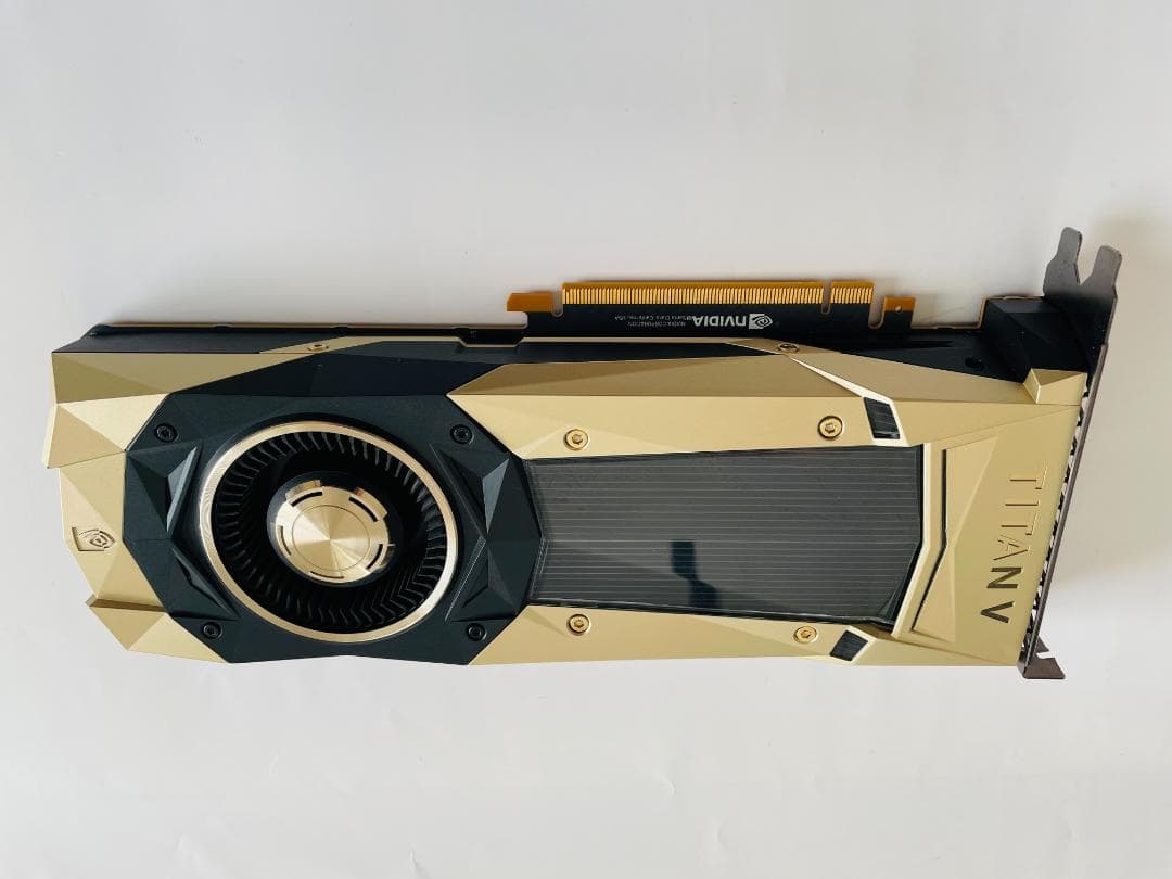極美品TITAN V 12GB HBM2 (V100と同等コア )