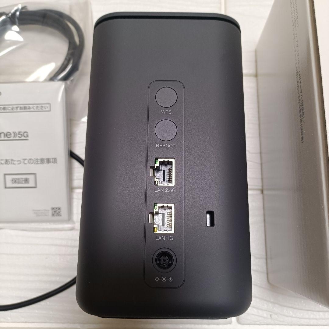 docomo  5G HR02 ダークグレー 中古品