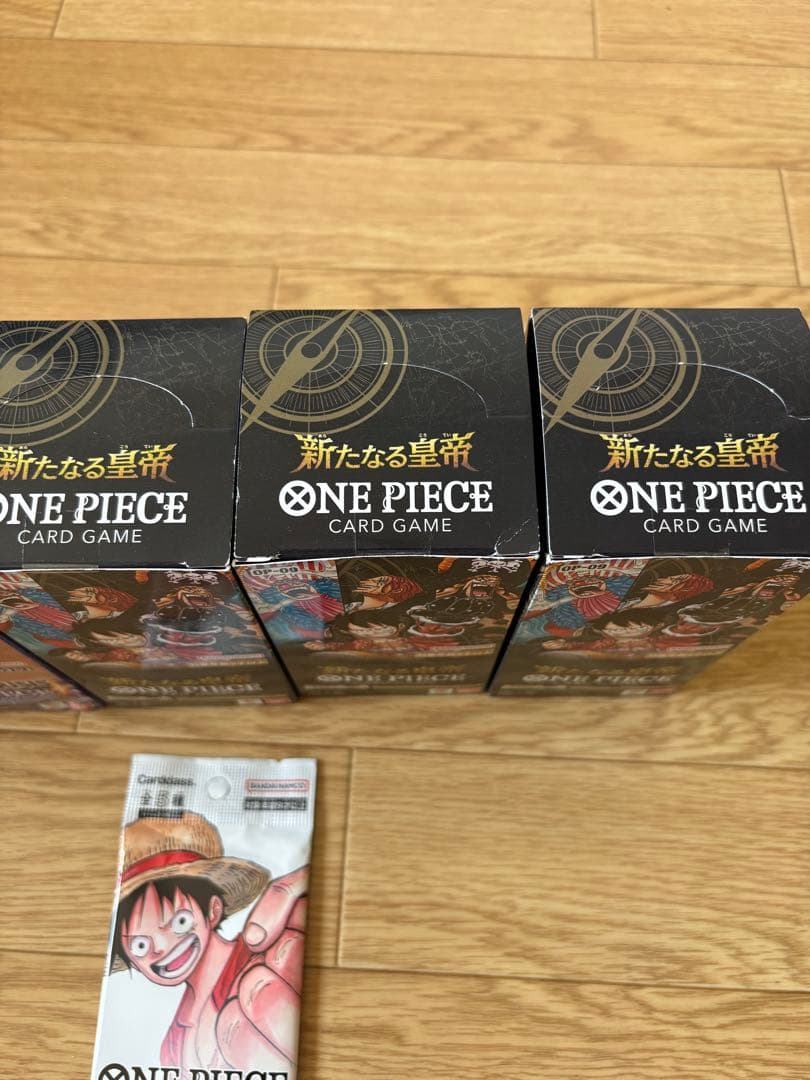 ワンピースカードゲーム　新たなる皇帝　メモリアルコレクション　エッグヘッド