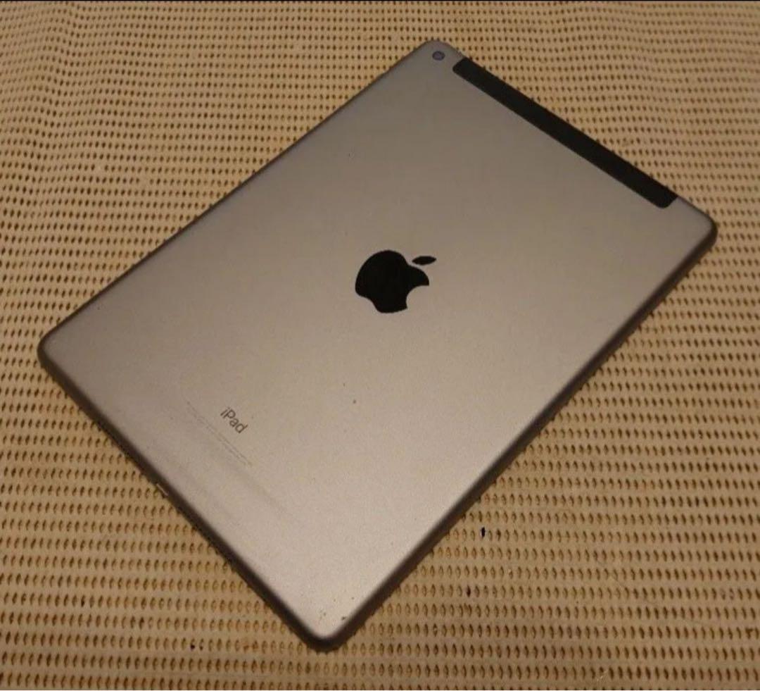 完動品SIMフリーiPad第6世代(A1954)本体32GB送料込DJF88