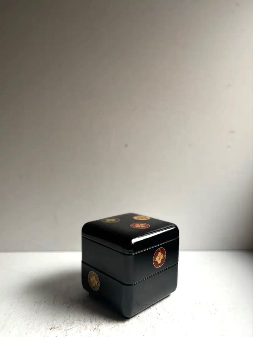 911 会津塗 木製本漆塗 七宝紋二段小重 重箱 菓子器 伝統工芸品 未使用