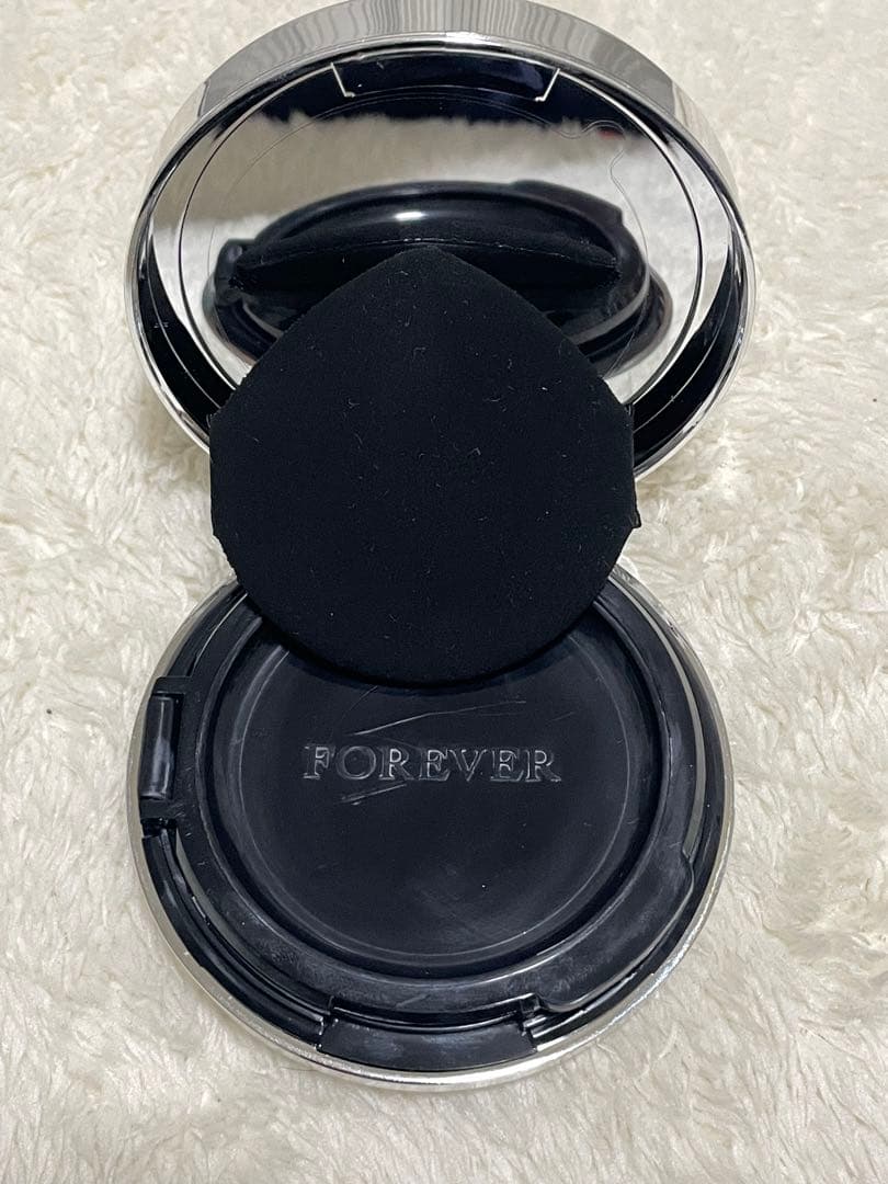 Dior フォーエバーハイドラグロウクッションファンデーション ケースシルバー