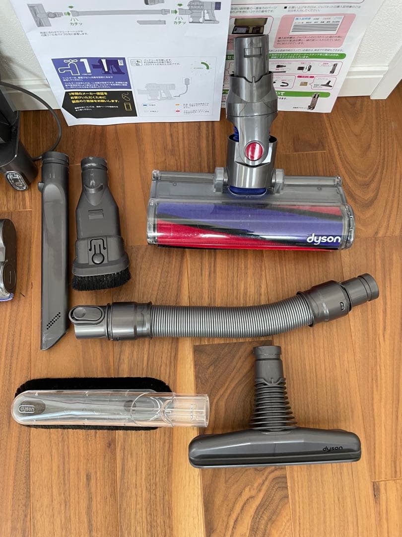 dyson v6 cord-free pro ダイソン　本体　付属品多数　掃除機