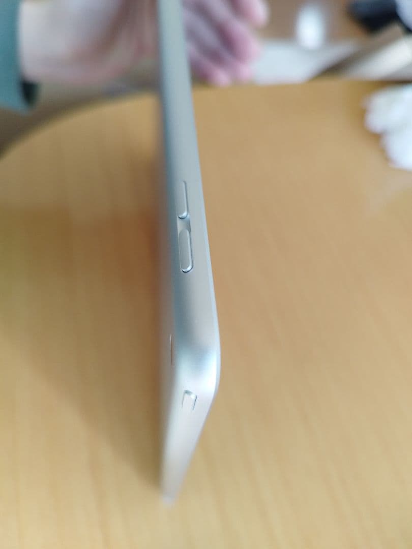 iPad 第9世代 64GB 美品 箱・充電器あり キーボード・ケース付き