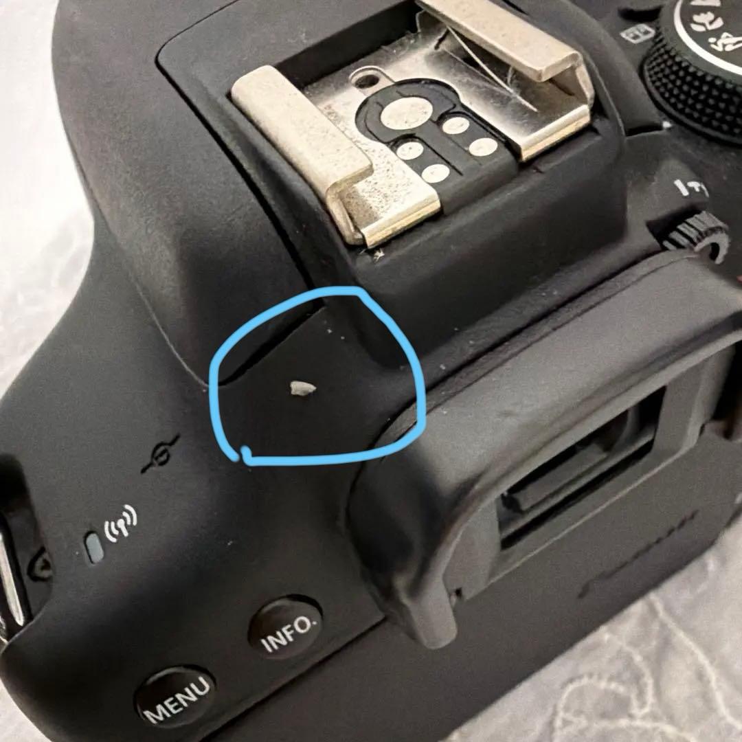 Canon EOS Kiss X8i 一眼レフカメラ レンズなし