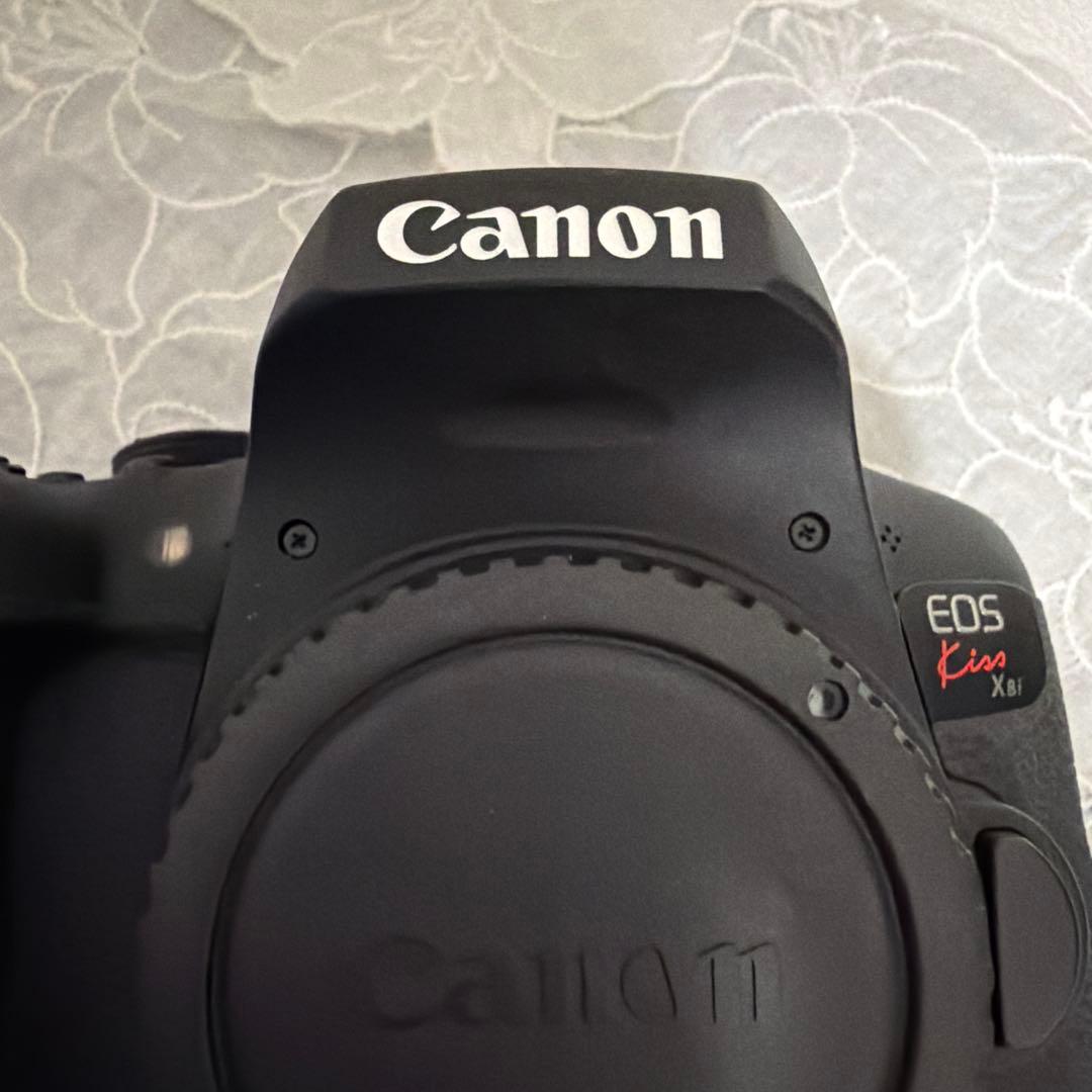 Canon EOS Kiss X8i 一眼レフカメラ レンズなし