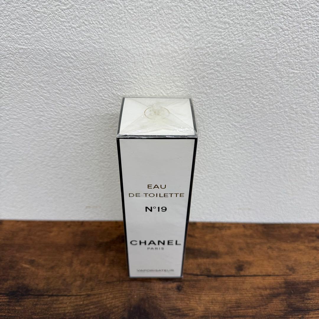 【新品 未開封】CHANEL No.19 オードトワレ
