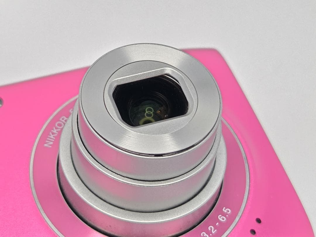 ニコン　Nikon COOLPIX S3100 ピンク《元箱付属・動作確認済み》