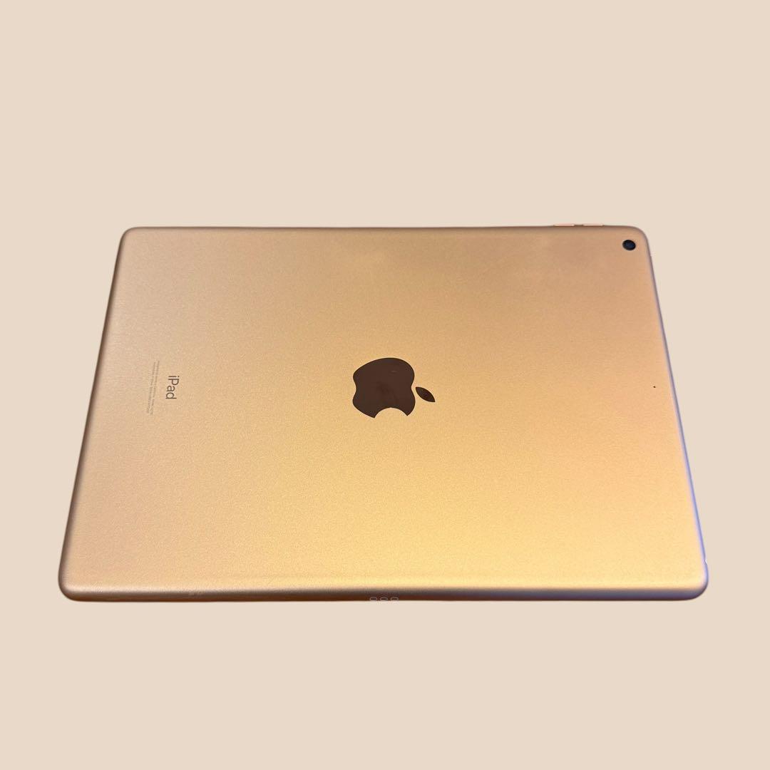 Apple　iPad　第8世代　32GB　付属品一式　ゴールド