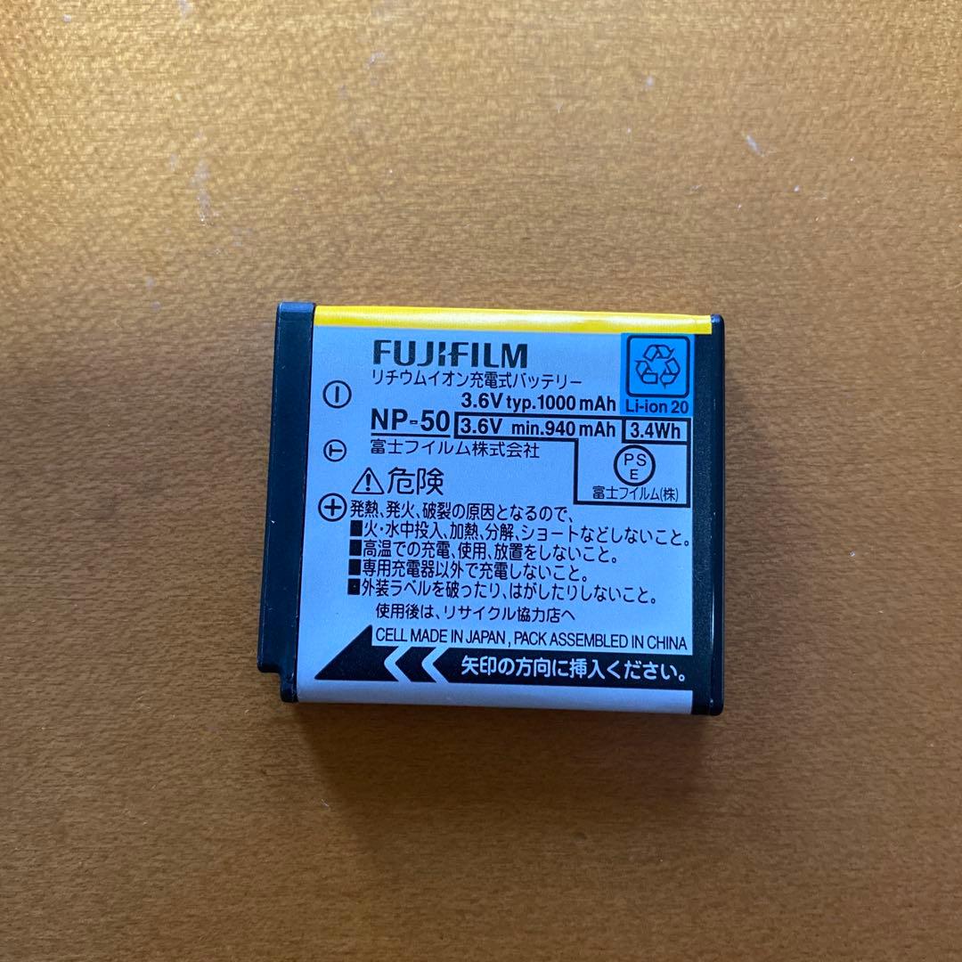 FUJIFILM FinePix F80EXR ピンク デジカメ