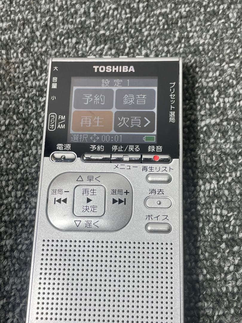 TOSHIBA FM/AMラジオプレーヤー イヤフォン付き TY-RPR1