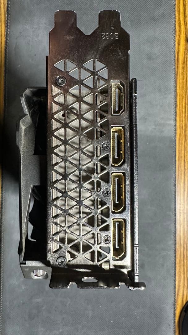 グラフィックボード・グラボ・ビデオカード INNO3D GeForce RTX 3070 iCHILL X4 8GB