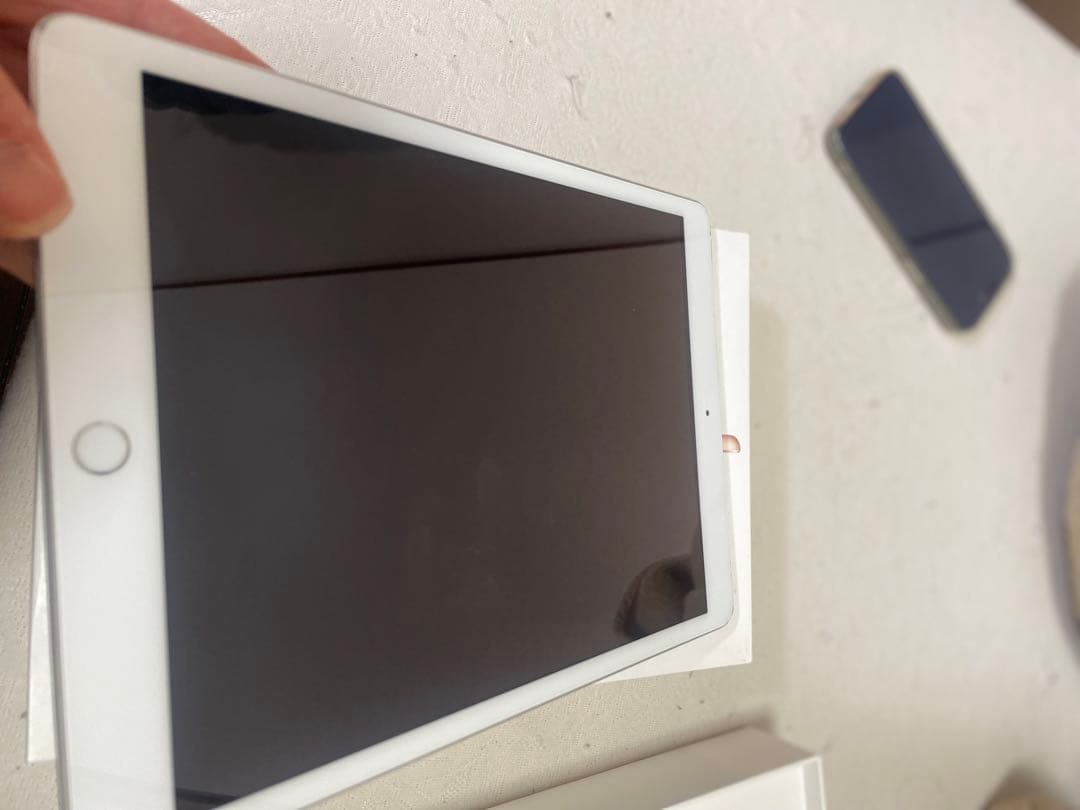 Apple iPad (第7世代) 32GB バッテリー93%
